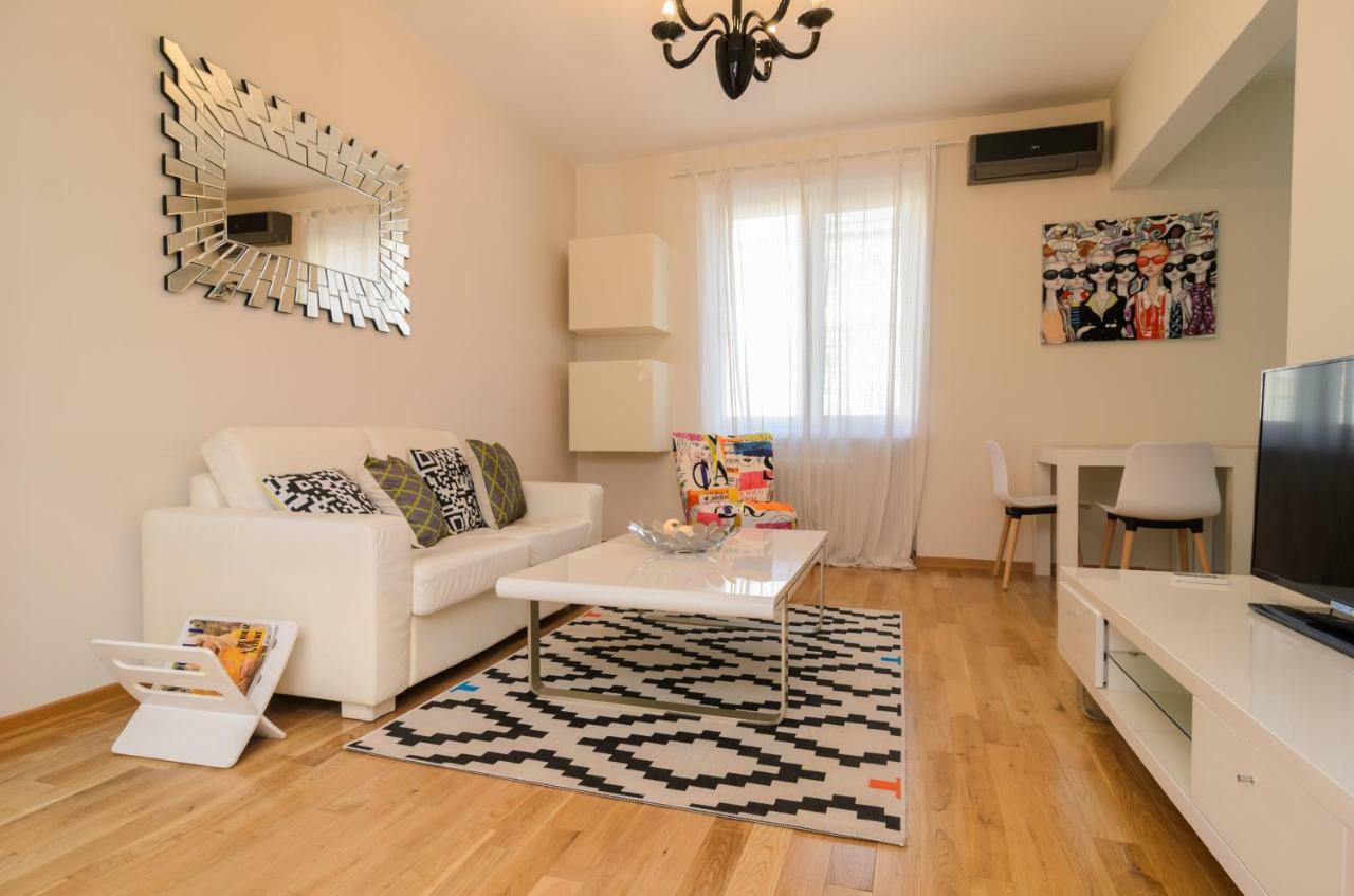 Rise & Shine Sofia Luxury Apartment By Flat Mаnager Zewnętrze zdjęcie