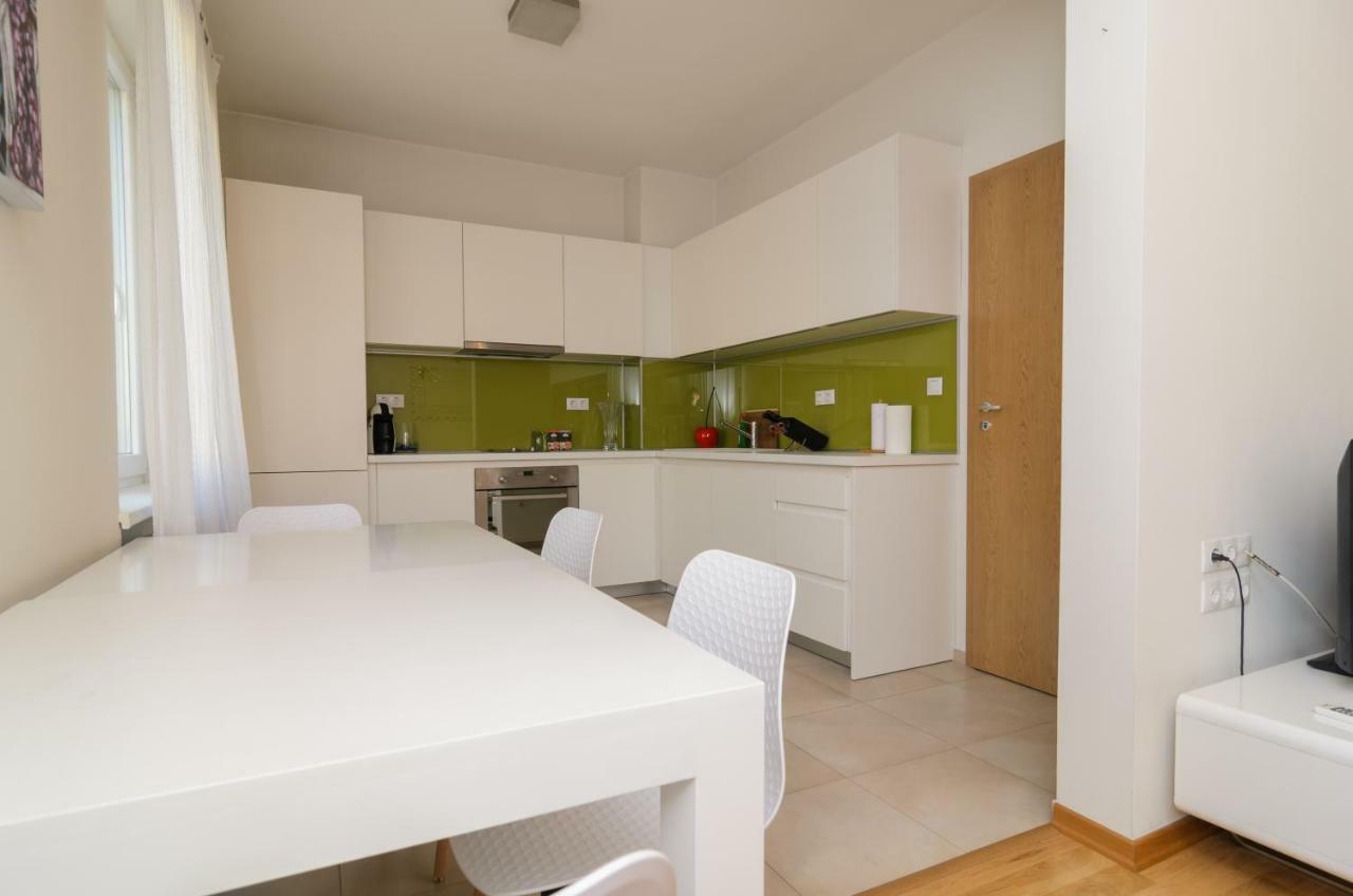 Rise & Shine Sofia Luxury Apartment By Flat Mаnager Zewnętrze zdjęcie